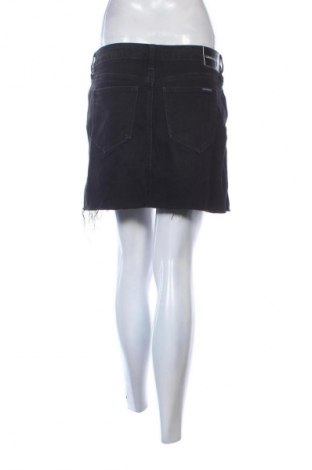 Spódnica Calvin Klein Jeans, Rozmiar L, Kolor Czarny, Cena 108,99 zł