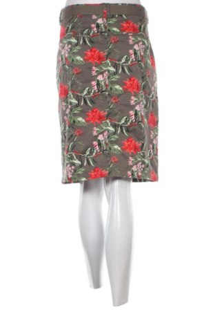 Пола Christian Berg, Размер XL, Цвят Многоцветен, Цена 7,66 €