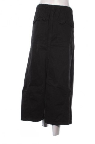 Sukně Cropp, Velikost XL, Barva Černá, Cena  592,00 Kč