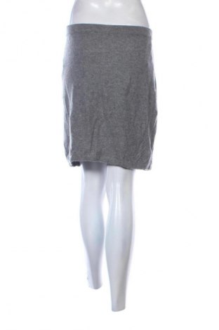 Rock Esprit, Größe L, Farbe Grau, Preis 9,99 €