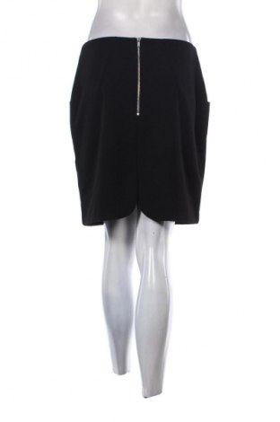 Пола H&M, Размер M, Цвят Черен, Цена 10,00 €