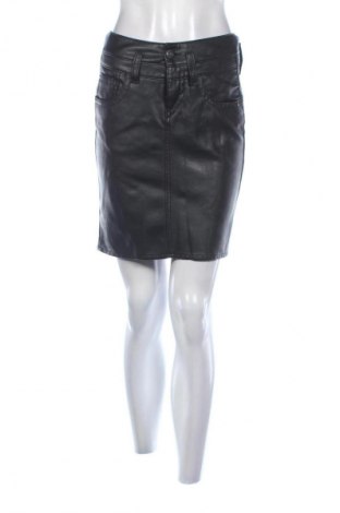 Rock Herrlicher, Größe S, Farbe Schwarz, Preis 28,00 €