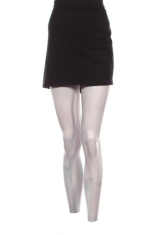 Пола Primark, Размер XL, Цвят Черен, Цена 5,11 €