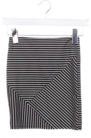 Rock Pull&Bear, Größe XS, Farbe Mehrfarbig, Preis € 9,70