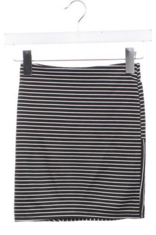 Rock Pull&Bear, Größe XS, Farbe Mehrfarbig, Preis € 9,70