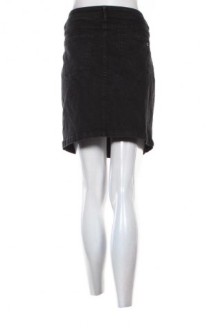 Rock S.Oliver, Größe XL, Farbe Schwarz, Preis € 11,99