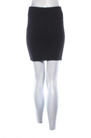 Φούστα Stradivarius, Μέγεθος S, Χρώμα Μαύρο, Τιμή 10,00 €