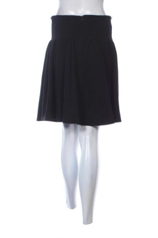 Пола SHEIN, Размер S, Цвят Черен, Цена 7,78 €