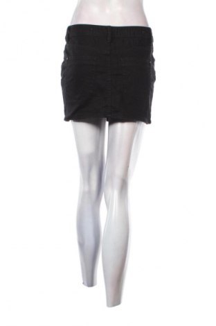 Пола Unbranded, Размер M, Цвят Черен, Цена 5,62 €