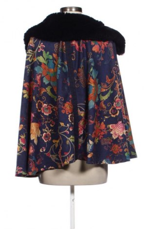 Poncsó Jayley, Méret M, Szín Sokszínű, Ár 14 128 Ft