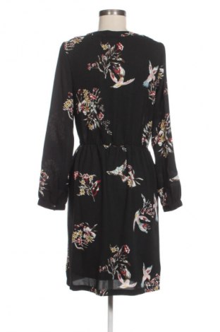 Šaty  About You, Velikost M, Barva Vícebarevné, Cena  397,00 Kč