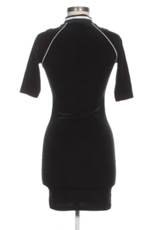 Kleid Adidas Originals, Größe XXS, Farbe Schwarz, Preis 29,99 €