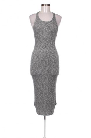 Kleid Aiden Y, Größe M, Farbe Grau, Preis 24,45 €