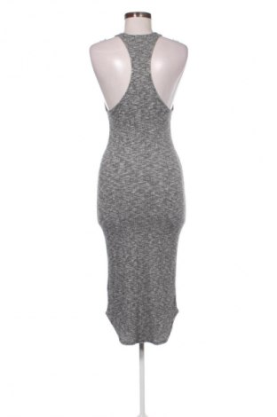 Kleid Aiden Y, Größe M, Farbe Grau, Preis 24,45 €