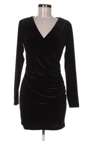 Ruha Amisu, Méret M, Szín Fekete, Ár 3 769 Ft