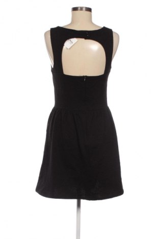 Šaty  Amisu, Velikost M, Barva Černá, Cena  374,00 Kč