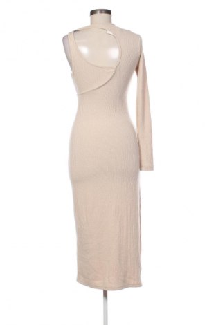 Rochie Bershka, Mărime S, Culoare Bej, Preț 104,26 Lei