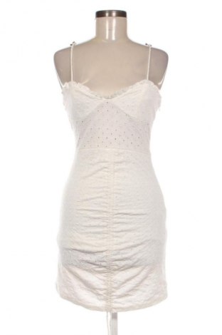 Sukienka Bershka, Rozmiar S, Kolor Biały, Cena 70,99 zł