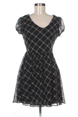 Šaty  Bershka, Velikost M, Barva Vícebarevné, Cena  359,00 Kč