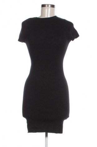 Kleid Bershka, Größe M, Farbe Schwarz, Preis 20,00 €