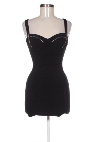 Рокля Bershka, Размер M, Цвят Черен, Цена 29,73 €