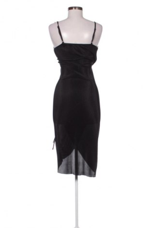 Φόρεμα Bershka, Μέγεθος M, Χρώμα Μαύρο, Τιμή 20,00 €