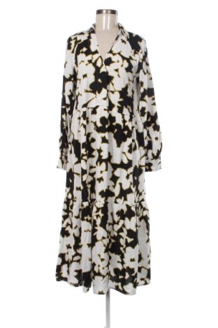 Kleid C&A, Größe M, Farbe Mehrfarbig, Preis € 30,00