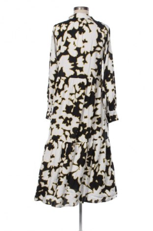 Kleid C&A, Größe M, Farbe Mehrfarbig, Preis € 30,00