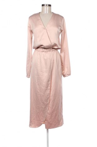 Рокля Carla, Размер S, Цвят Розов, Цена 24,55 €