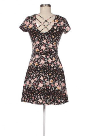 Kleid Clockhouse, Größe L, Farbe Mehrfarbig, Preis 10,99 €