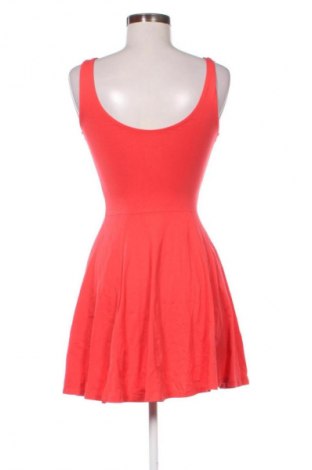 Рокля Clockhouse, Размер S, Цвят Червен, Цена 20,00 €