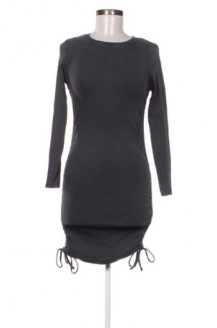 Šaty  Cropp, Velikost XS, Barva Šedá, Cena  709,00 Kč