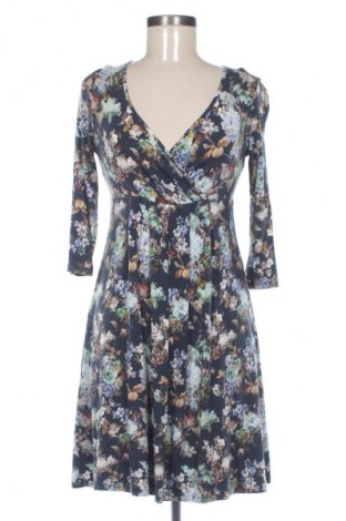 Рокля Daphne, Размер M, Цвят Многоцветен, Цена 25,00 €
