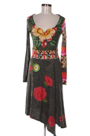 Šaty  Desigual, Velikost S, Barva Vícebarevné, Cena  1 190,00 Kč