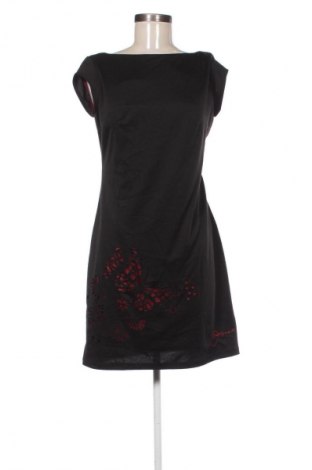 Šaty  Desigual, Velikost L, Barva Černá, Cena  2 827,00 Kč