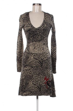 Sukienka Desigual, Rozmiar M, Kolor Kolorowy, Cena 225,06 zł