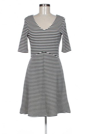 Kleid Edc By Esprit, Größe M, Farbe Mehrfarbig, Preis 9,99 €