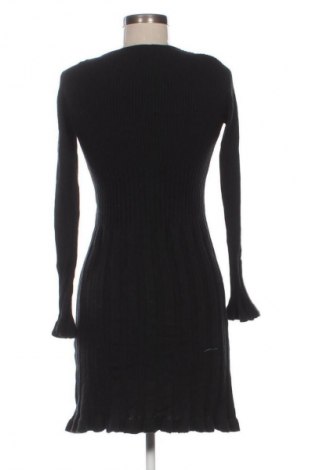 Sukienka Elexa, Rozmiar M, Kolor Czarny, Cena 106,90 zł