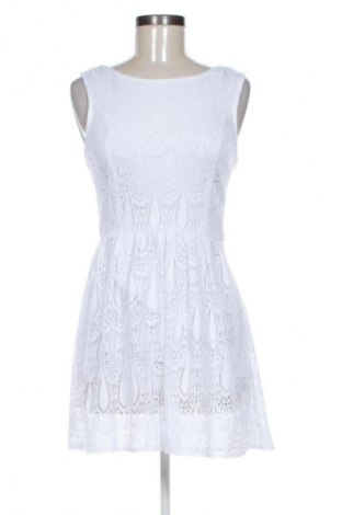 Kleid Fb Sister, Größe S, Farbe Weiß, Preis 19,97 €