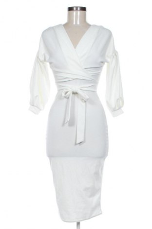 Φόρεμα Femme Luxe, Μέγεθος M, Χρώμα Εκρού, Τιμή 16,99 €