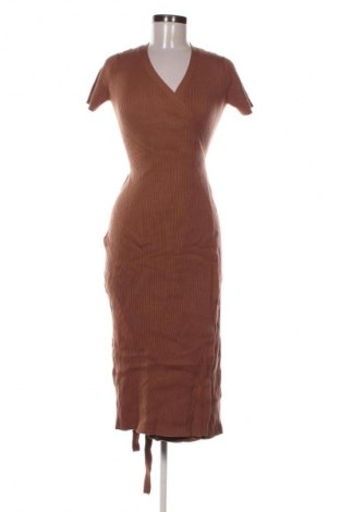 Ruha Forever, Méret M, Szín Barna, Ár 6 129 Ft