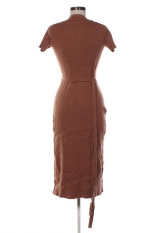 Ruha Forever, Méret M, Szín Barna, Ár 6 129 Ft