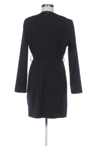 Рокля Guess, Размер M, Цвят Черен, Цена 49,10 €