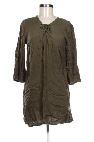 Kleid H&M Divided, Größe M, Farbe Grün, Preis 19,95 €