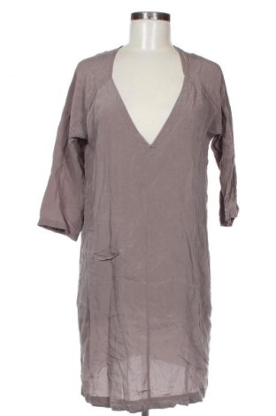 Šaty  Humanoid, Velikost S, Barva Béžová, Cena  1 883,00 Kč