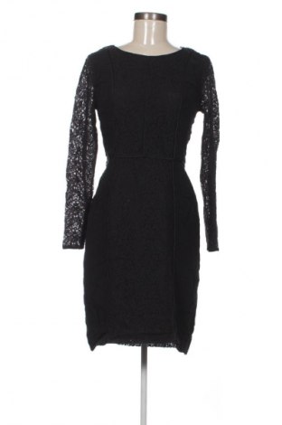 Sukienka In Wear, Rozmiar S, Kolor Czarny, Cena 61,99 zł