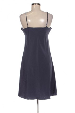 Sukienka In Wear, Rozmiar XL, Kolor Niebieski, Cena 85,99 zł