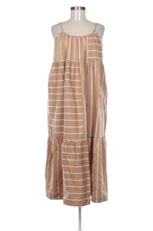 Sukienka Just Female, Rozmiar M, Kolor Beżowy, Cena 225,10 zł