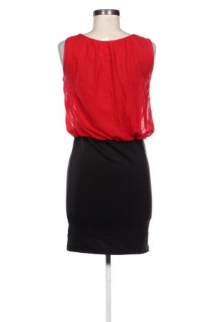 Sukienka Krisp, Rozmiar S, Kolor Czerwony, Cena 106,90 zł