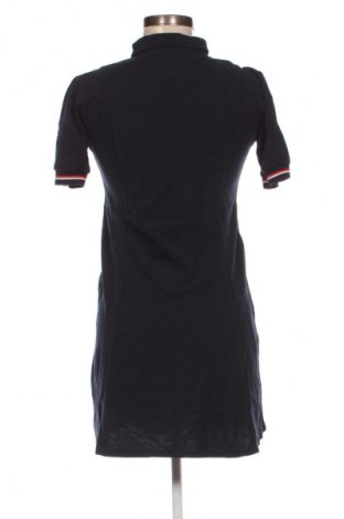 Sukienka Lacoste, Rozmiar M, Kolor Niebieski, Cena 215,99 zł